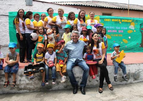 Alunos da rede municipal têm a oportunidade de conhecer as obras de Van Gogh